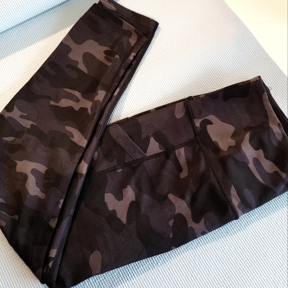 BSP Camo Leggings with pockets XL
